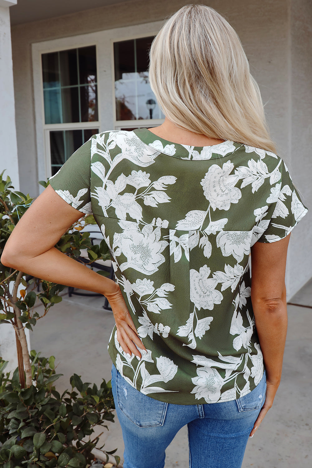 Mariam Floral Split Neck Short Sleeve Blouse-1